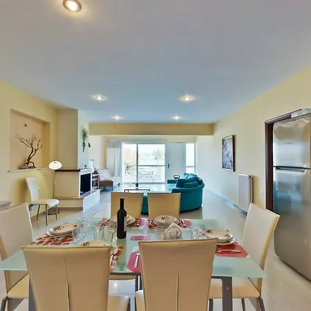 Matinas Apartment *